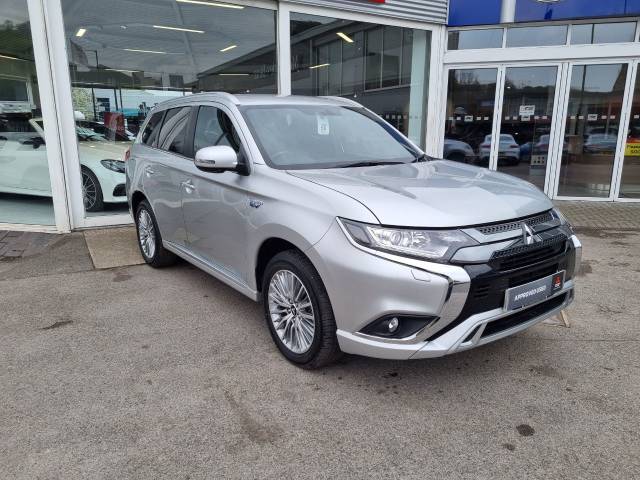 Mitsubishi Outlander 2.4 PHEV Dynamic 5dr Auto Estate Petrol / Electric Hybrid Silver