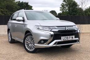 MITSUBISHI OUTLANDER 2019 (19) at Mitsubishi UVL Selby