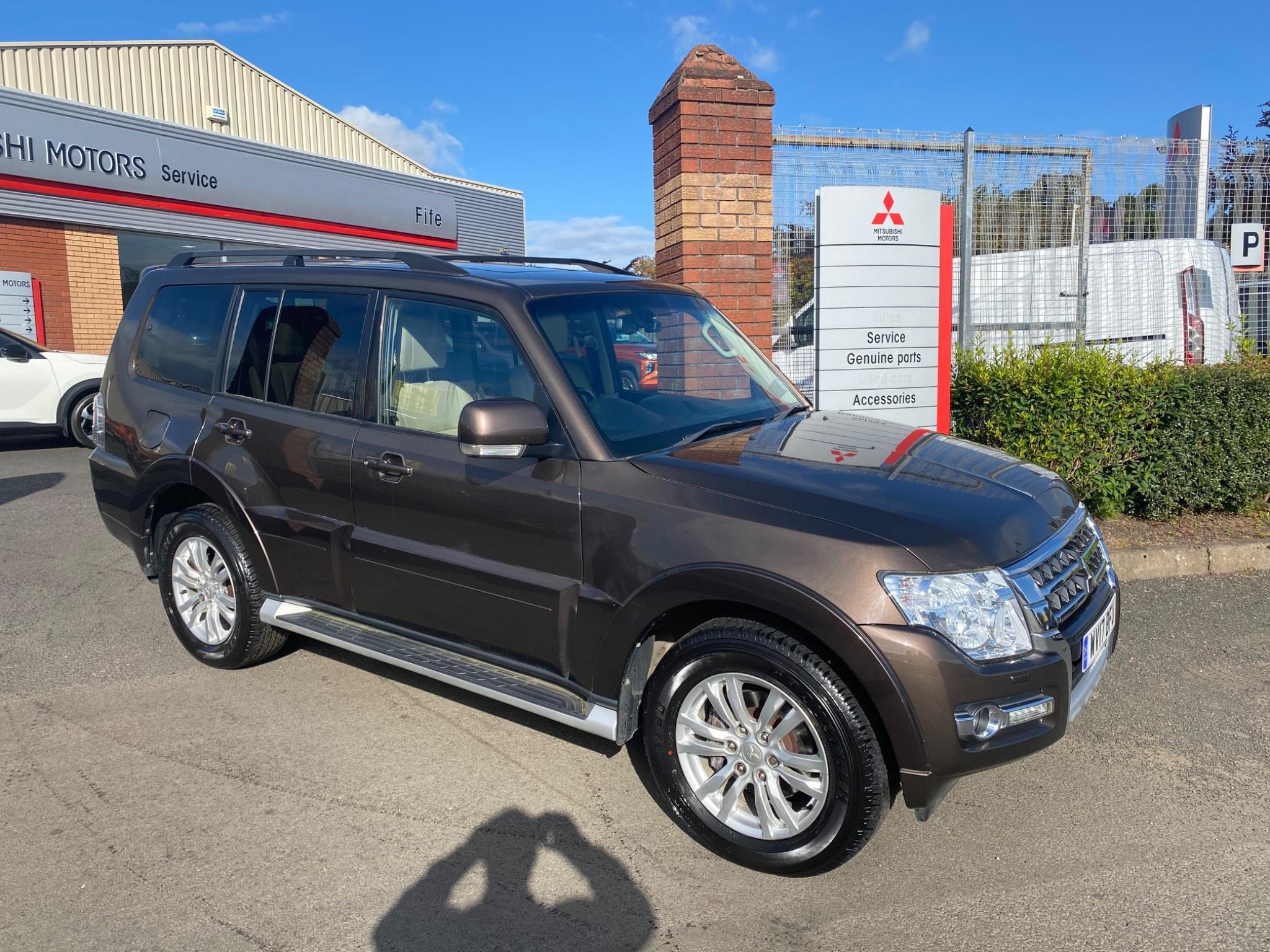 2017 Mitsubishi Shogun