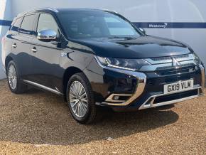 MITSUBISHI OUTLANDER 2019 (19) at Mitsubishi UVL Selby