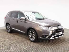 MITSUBISHI OUTLANDER 2019 (19) at Mitsubishi UVL Selby