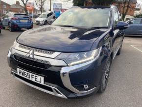 MITSUBISHI OUTLANDER 2019 (69) at Mitsubishi UVL Selby