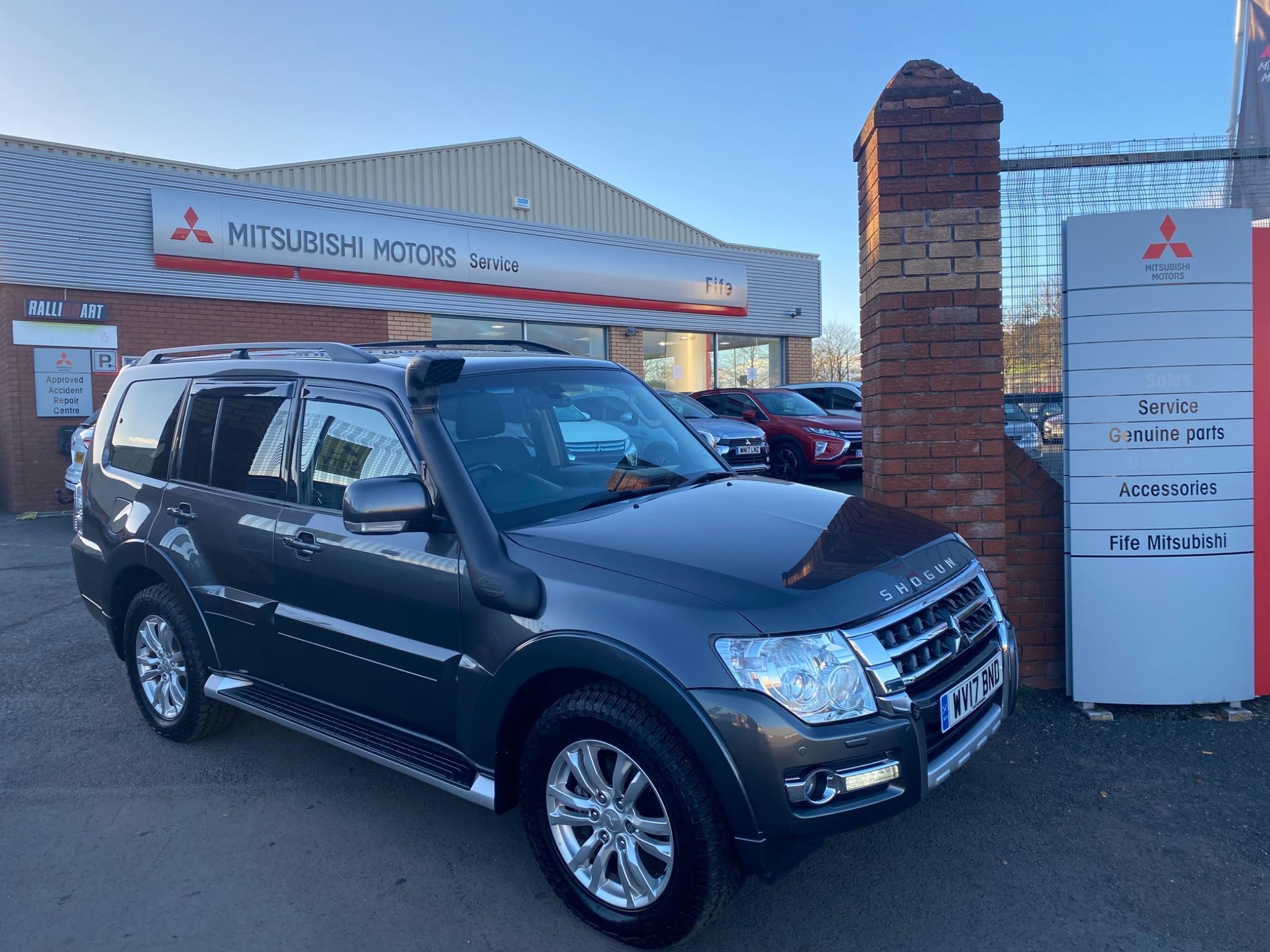 2017 Mitsubishi Shogun