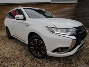 MITSUBISHI OUTLANDER 2017 (17) at Mitsubishi UVL Selby