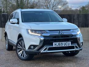 MITSUBISHI OUTLANDER 2019 (69) at Mitsubishi UVL Selby