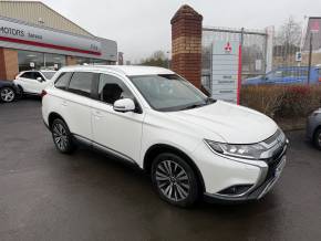 MITSUBISHI OUTLANDER 2019 (19) at Mitsubishi UVL Selby