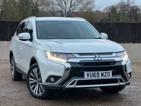 MITSUBISHI OUTLANDER 2019 (69) at Mitsubishi UVL Selby