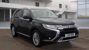 MITSUBISHI OUTLANDER 2019 (19) at Mitsubishi UVL Selby