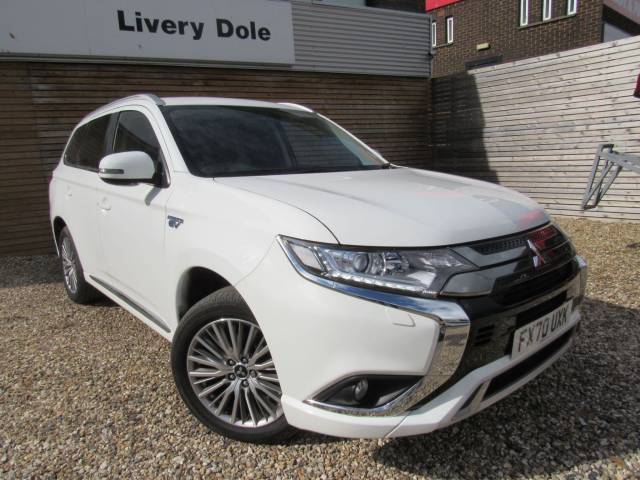 Mitsubishi Outlander 2.4 PHEV Reflex Plus Commercial Auto Light 4X4 Utility Petrol / Electric Hybrid WHITE