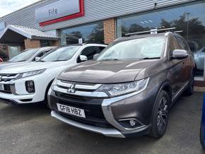 MITSUBISHI OUTLANDER 2018 (18) at Mitsubishi UVL Selby