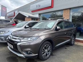 MITSUBISHI OUTLANDER 2018 (18) at Mitsubishi UVL Selby