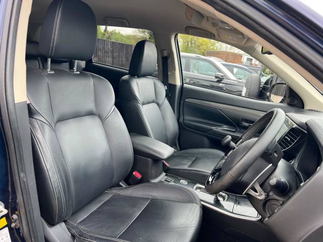 2020 Mitsubishi Outlander 2.0 Exceed 5dr CVT