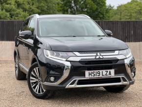 MITSUBISHI OUTLANDER 2019 (19) at Mitsubishi UVL Selby