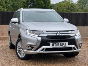 MITSUBISHI OUTLANDER 2019 (19) at Mitsubishi UVL Selby