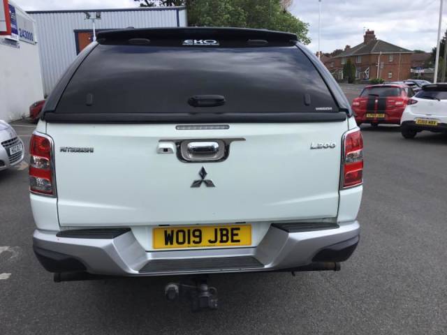 2019 Mitsubishi L200 2.4 DI-D DC Barbarian Pickup Double Cab 4dr Diesel Auto 4WD Euro 6 (178 ps)