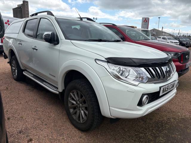 Mitsubishi L200 2.4 DI-D DC Warrior 4WD Euro 5 4dr Pickup Diesel White