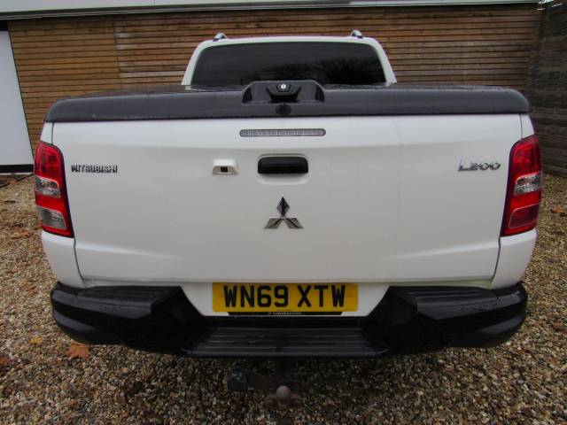 2019 Mitsubishi L200 2.4 Double Cab DI-D 181 Challenger 4WD Auto