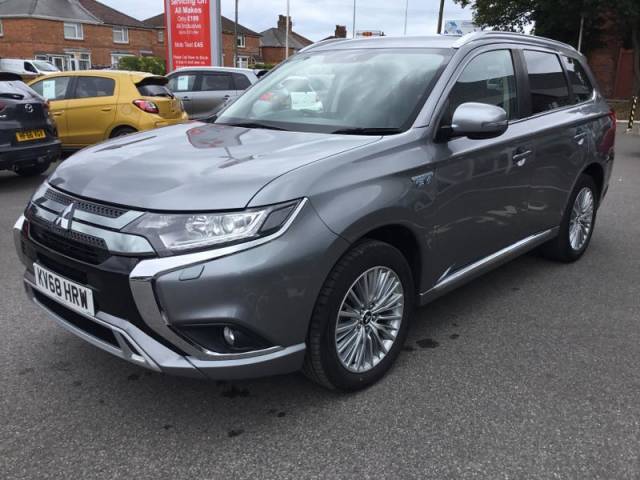 2018 Mitsubishi Outlander 2.4h TwinMotor 13.8kWh Juro SUV 5dr Petrol Plug-in Hybrid CVT 4WD Euro 6 (s/s) (209 ps)