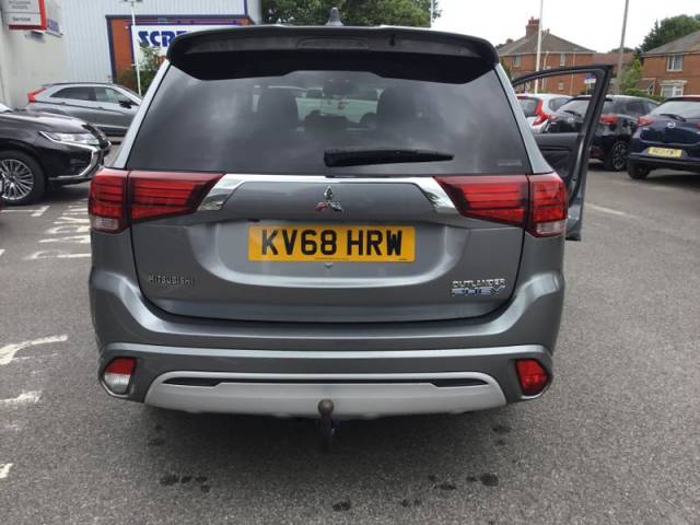2018 Mitsubishi Outlander 2.4h TwinMotor 13.8kWh Juro SUV 5dr Petrol Plug-in Hybrid CVT 4WD Euro 6 (s/s) (209 ps)