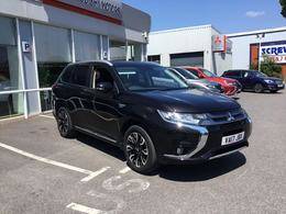 MITSUBISHI OUTLANDER 2017 (17) at Mitsubishi UVL Selby