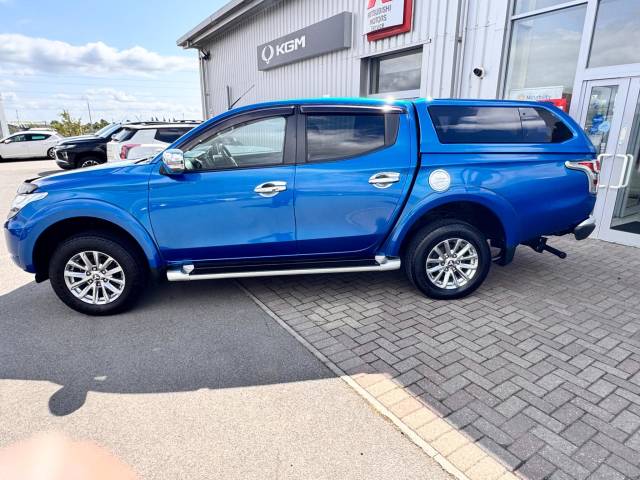2015 Mitsubishi L200 2.4 Double Cab DI-D 178 Warrior 4WD