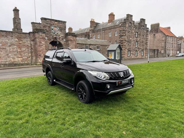 Mitsubishi L200 2.4 L200 CHALLENGER DI-D AUTO Pick Up Diesel Black