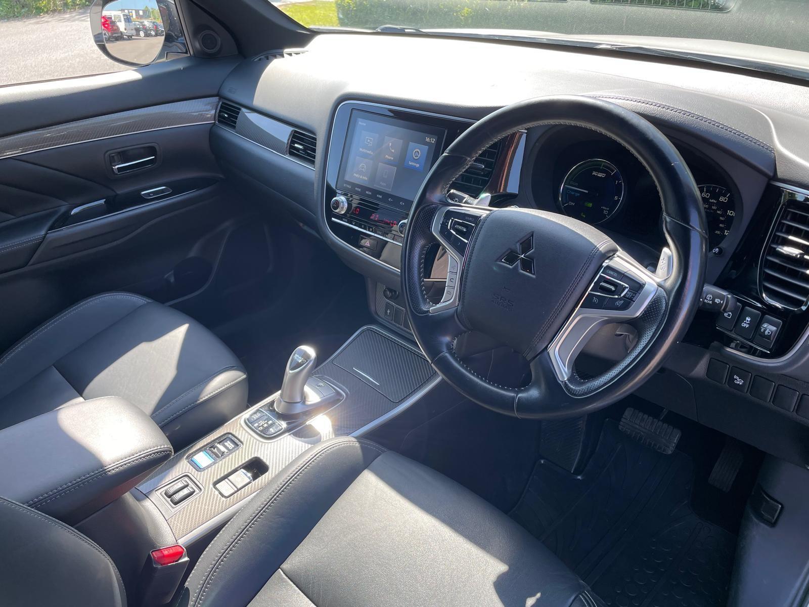 Mitsubishi Outlander 2.4 PHEV Dynamic 5dr Auto