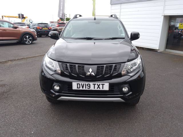 2019 Mitsubishi L200 2.4 Double Cab DI-D 181 Barbarian Black 4WD Auto