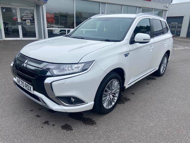 2020 Mitsubishi Outlander 2.4h TwinMotor 13.8kWh Dynamic SUV 5dr Petrol Plug-in Hybrid CVT 4WD Euro 6 (s/s) (224 ps)