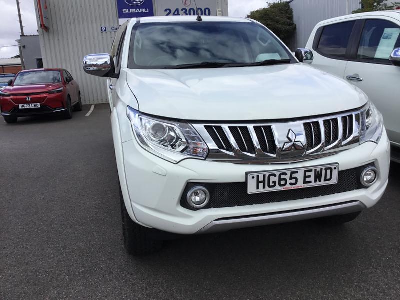 2015 Mitsubishi L200