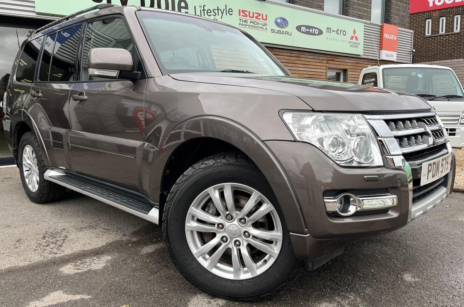 2015 Mitsubishi Shogun