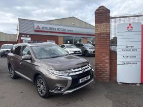 MITSUBISHI OUTLANDER 2019 (19) at Mitsubishi UVL Selby