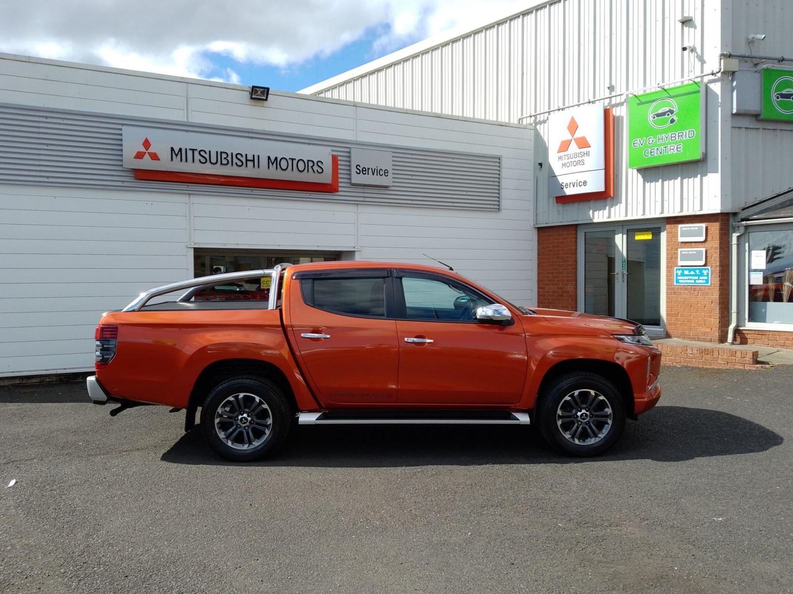 2020 Mitsubishi L200