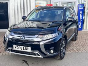 MITSUBISHI OUTLANDER 2019 (68) at Mitsubishi UVL Selby
