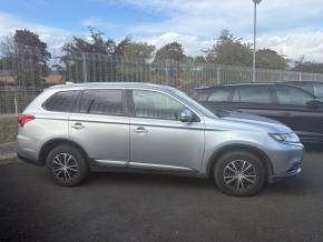 MITSUBISHI OUTLANDER 2018 (18) at Mitsubishi UVL Selby