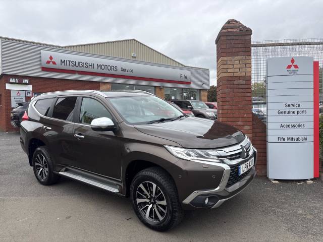 Mitsubishi Shogun Sport 2.4D 4 SUV 5dr Diesel Auto 4WD Euro 6 (181 ps) SUV Diesel Deep Bronze