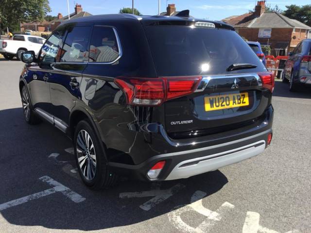 2020 Mitsubishi Outlander 2.0 MIVEC Exceed SUV 5dr Petrol CVT 4WD Euro 6 (s/s) (150 ps)