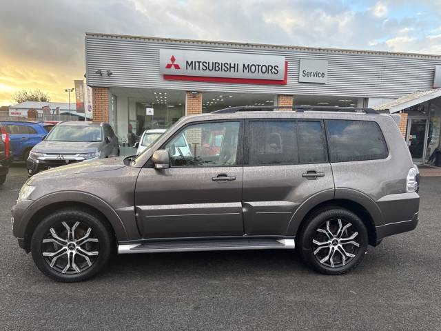 2015 Mitsubishi Shogun 3.2 DI-DC SG3 Auto 4WD Euro 5 5dr LWB