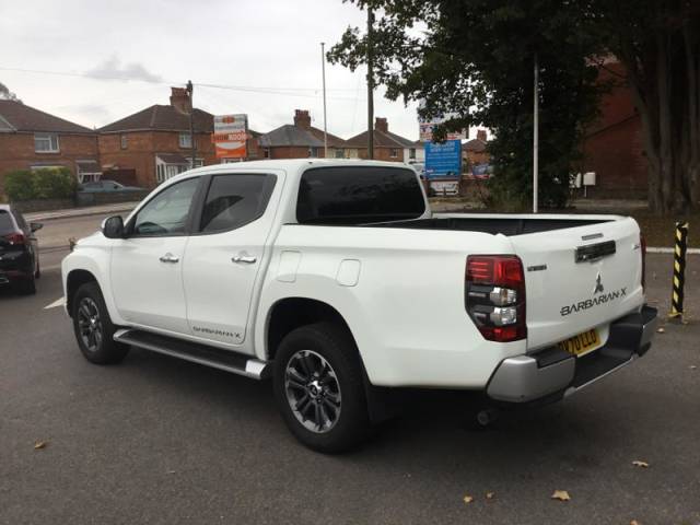 2020 Mitsubishi L200 2.2 DI-D DC Barbarian X Pickup Double Cab 4dr Diesel Auto 4WD Euro 6 (s/s) (150 ps)