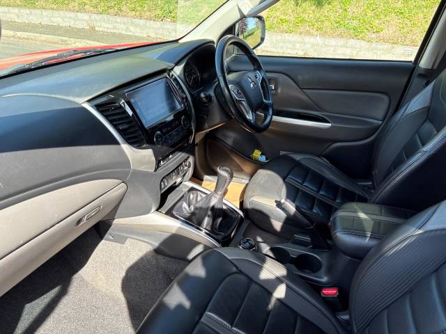 2018 Mitsubishi L200 2.4 Double Cab DI-D 178 Barbarian 4WD