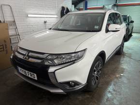 MITSUBISHI OUTLANDER 2018 (18) at Mitsubishi UVL Selby