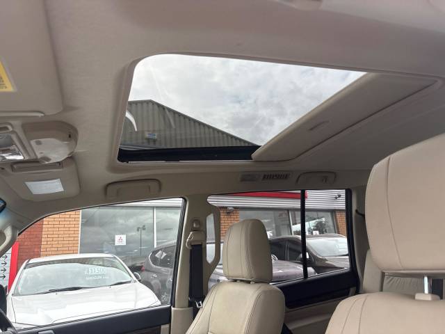 2015 Mitsubishi Shogun 3.2 DI-DC SG3 Auto 4WD Euro 5 5dr LWB