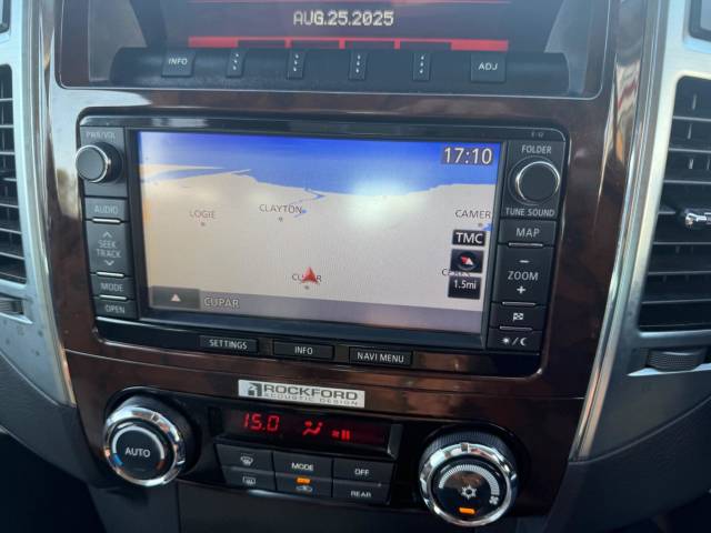 2015 Mitsubishi Shogun 3.2 DI-DC SG3 Auto 4WD Euro 5 5dr LWB