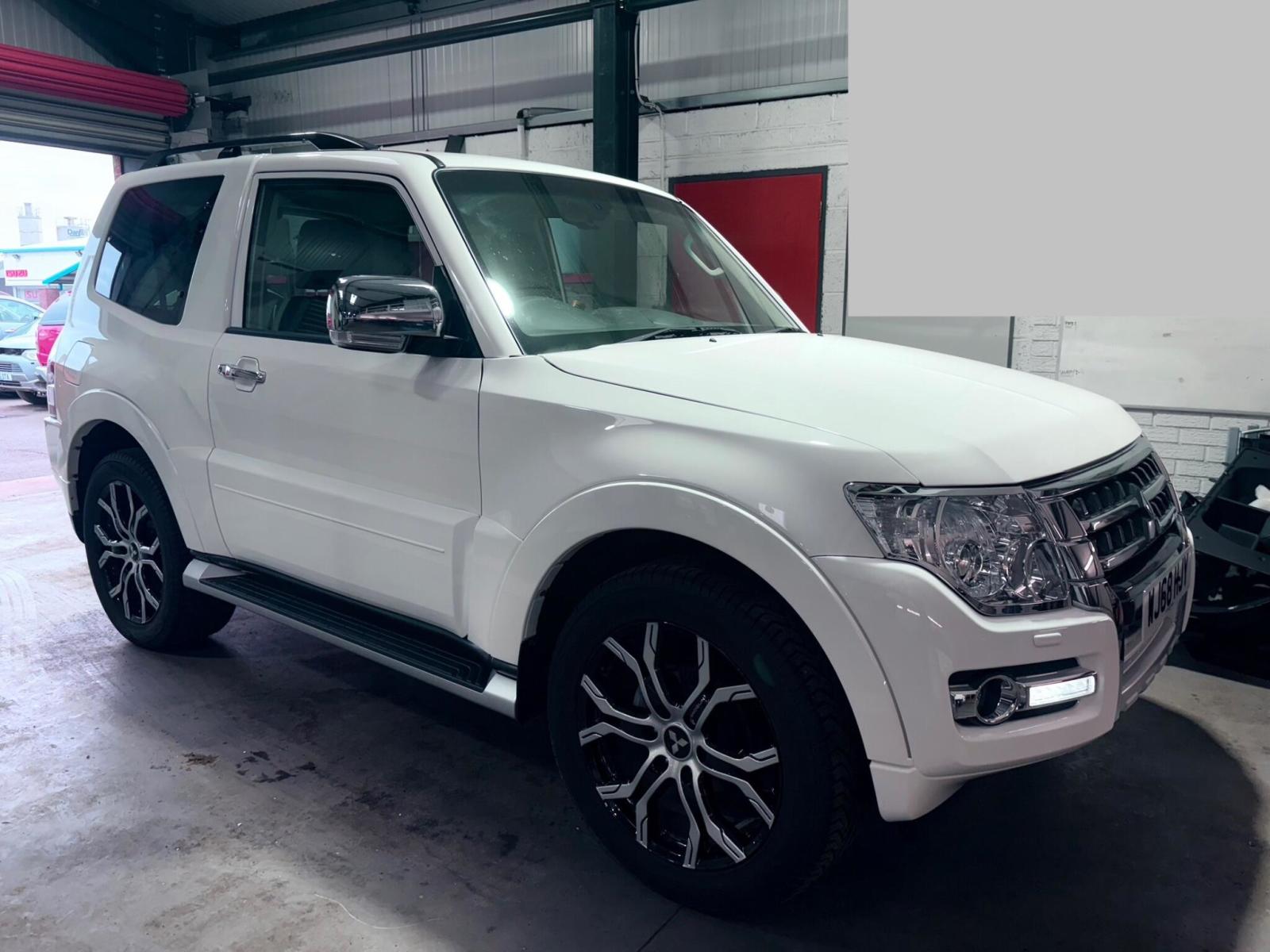 2018 Mitsubishi Shogun