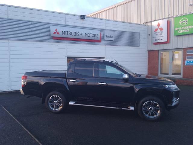Mitsubishi L200 2.3 Double Cab DI-D 150 Warrior 4WD Pick Up Diesel BLACK