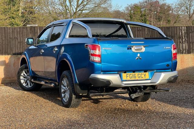 2016 Mitsubishi L200 2.4 Double Cab DI-D 178 Barbarian 4WD