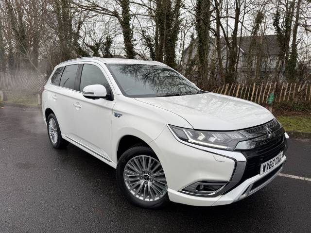 Mitsubishi Outlander 2.4 PHEV 4h 5dr Auto Estate Petrol / Electric Hybrid WHITE