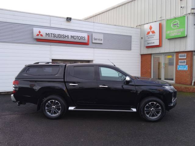 Mitsubishi L200 2.3 Double Cab DI-D 150 Barbarian X 4WD Auto Pick Up Diesel BLACK