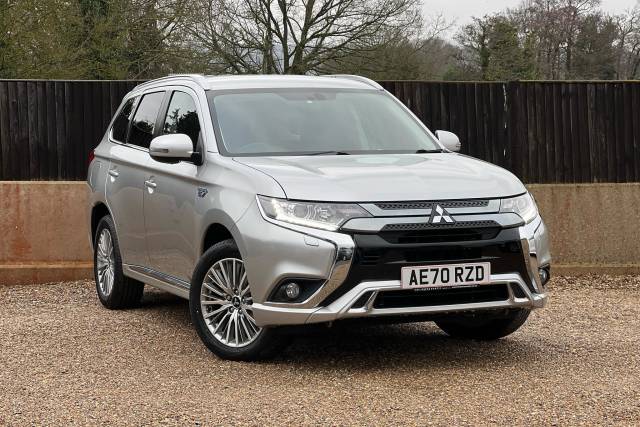 Mitsubishi Outlander 2.4 PHEV Design 5dr Auto Estate Petrol / Electric Hybrid SILVER