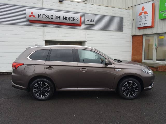 2017 Mitsubishi Outlander 2.0h 12kWh 4h CVT 4WD Euro 6 (s/s) 5dr